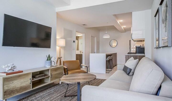 Property Photo:  327 9A Street NW 325R  AB T2N 1T7 