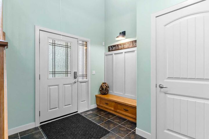 Property Photo: 19 Sunset Circle AB T4C 0C3