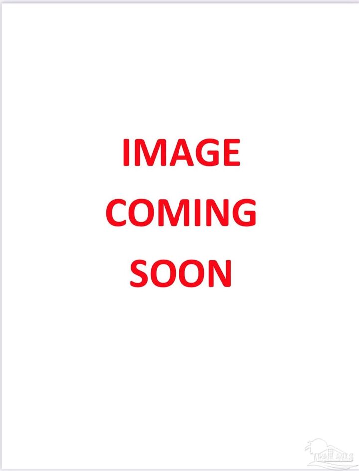 Property Photo: 7719 Brandywood Dr FL 32526