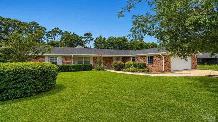 Property Photo:  7719 Brandywood Dr  FL 32526 