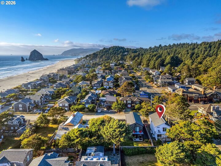 Property Photo:  115 W Surfcrest  OR 97110 