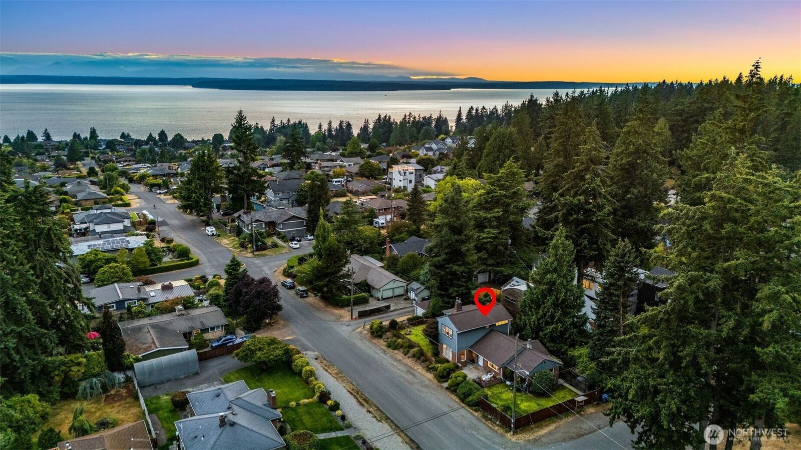 Property Photo: 12703 4th Avenue NW WA 98177