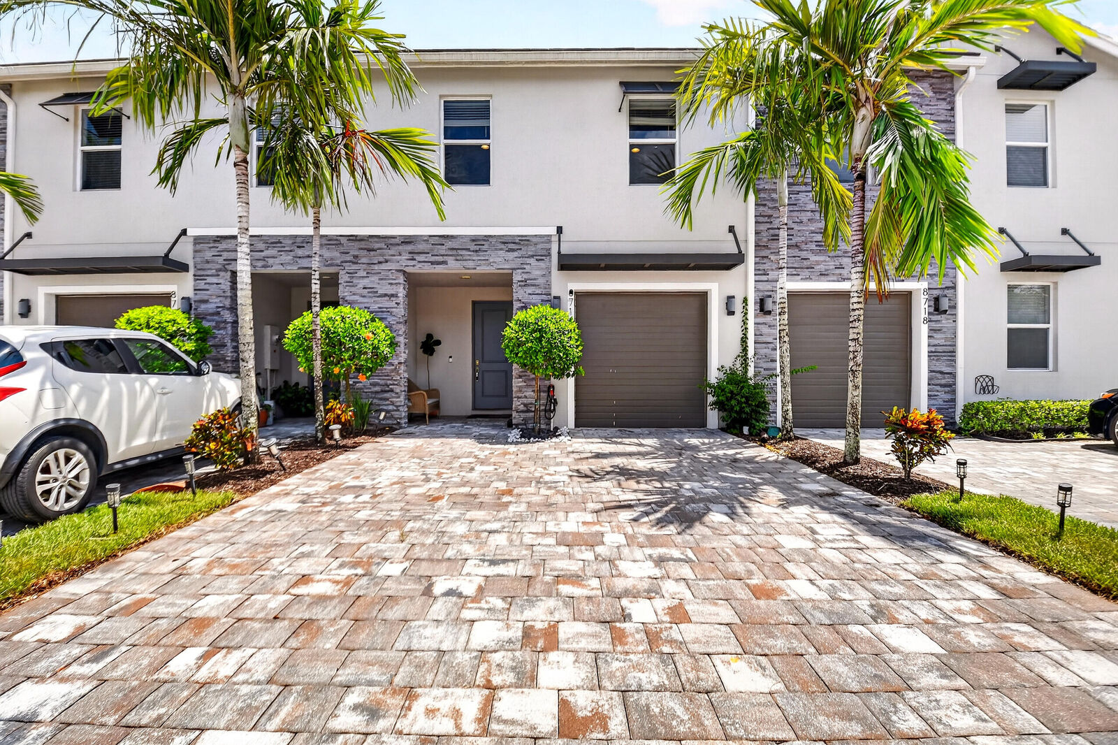 Property Photo: 8714 Via Mar Rosso FL 33467