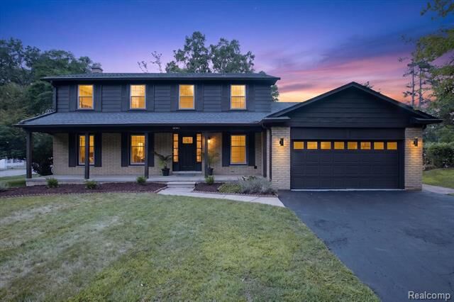 Property Photo:  16941 Shrewsbury Street  MI 48154 