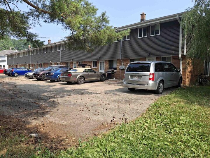 Property Photo:  1405 Oconomowoc Avenue  WI 53094 