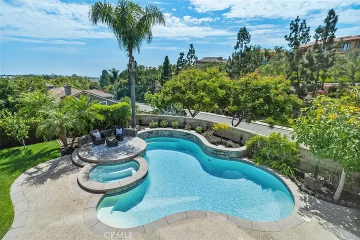 Property Photo:  2 Newcastle Lane  CA 92677 
