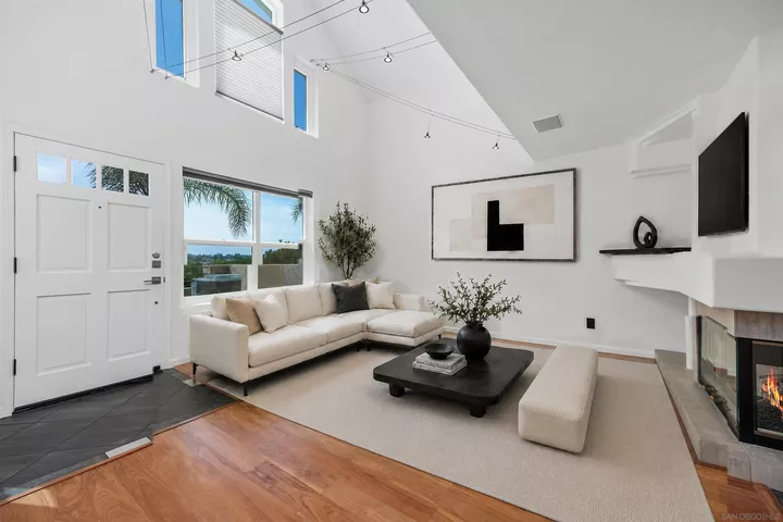 Property Photo: 12626 Carmel Country 104 CA 92130