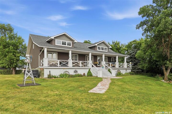 Property Photo: Naismith Acreage Viscount Rural Address SK S0K 4M0