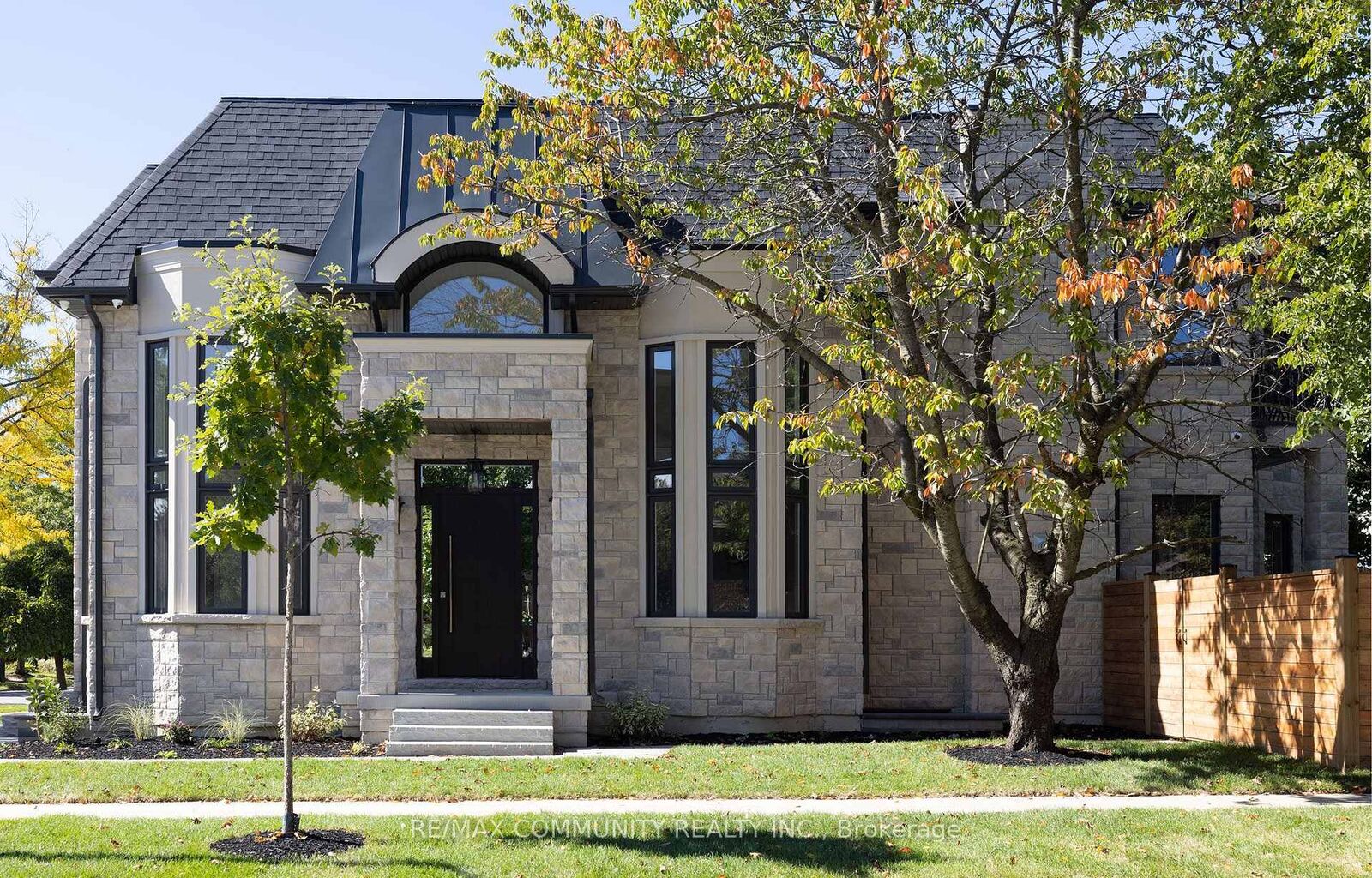 Property Photo: 12 Port Royal Trail ON M1V 2G5