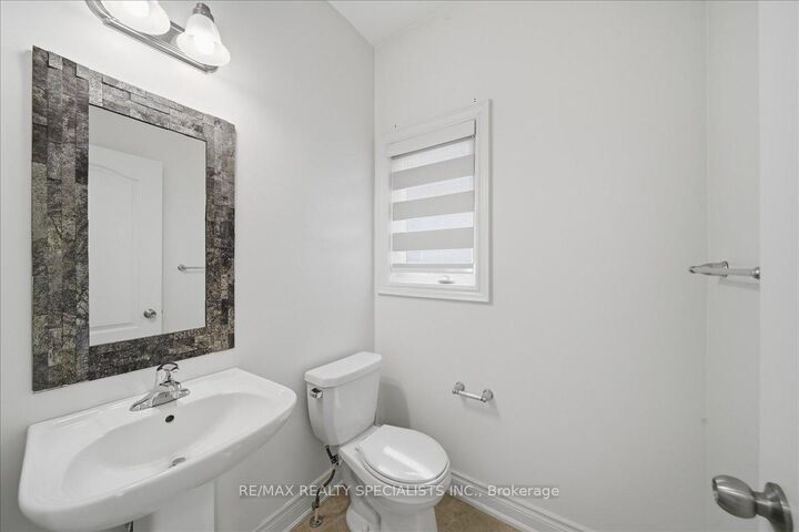Property Photo: 281 Blue Dasher Boulevard ON L3Z 4H8