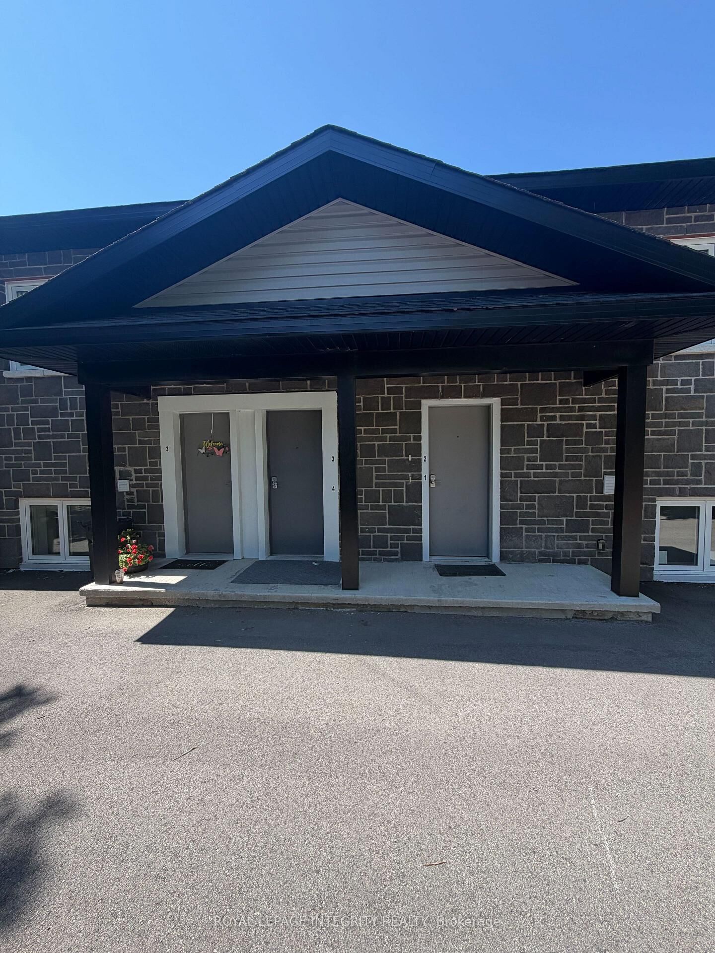 Property Photo: 82 Christopher Hamilton Street 1 ON K0A 2Z0