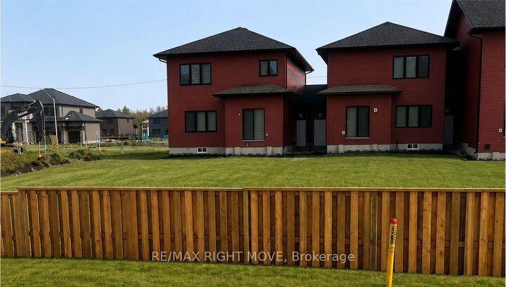 Property Photo: 3022 Sandy Acres Avenue ON L3V 8P8