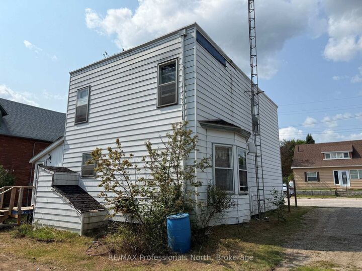 Property Photo:  2517 Hwy 518 Highway W  ON P0A 1Y0 