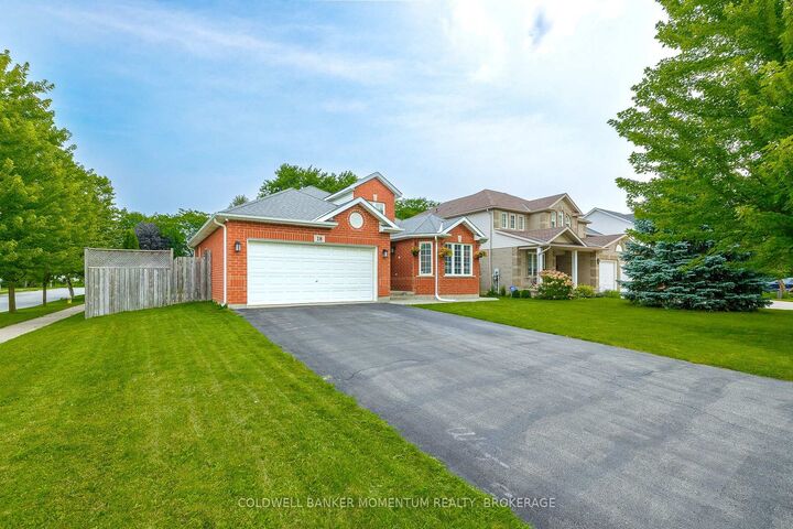 Property Photo: 18 Loretta Drive ON L0S 1T0