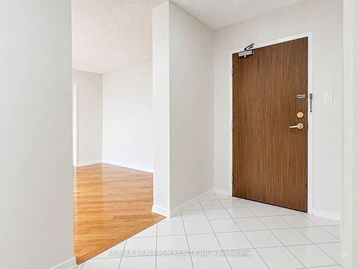 Property Photo:  40 Baif Boulevard S 506  ON L4C 5M9 