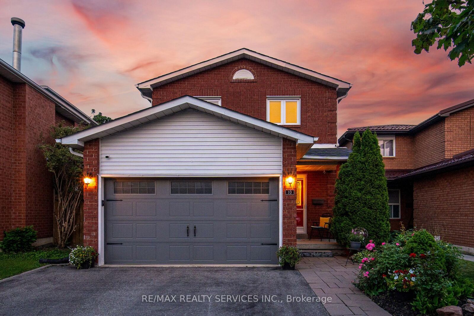 Property Photo:  10 Valonia Drive  ON L6V 4J2 