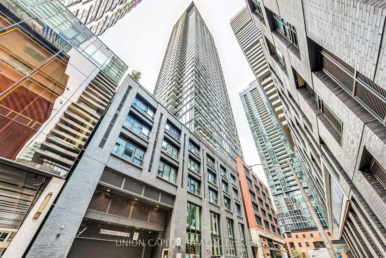 Property Photo: 55 Mercer Street 611 ON M5V 0W4