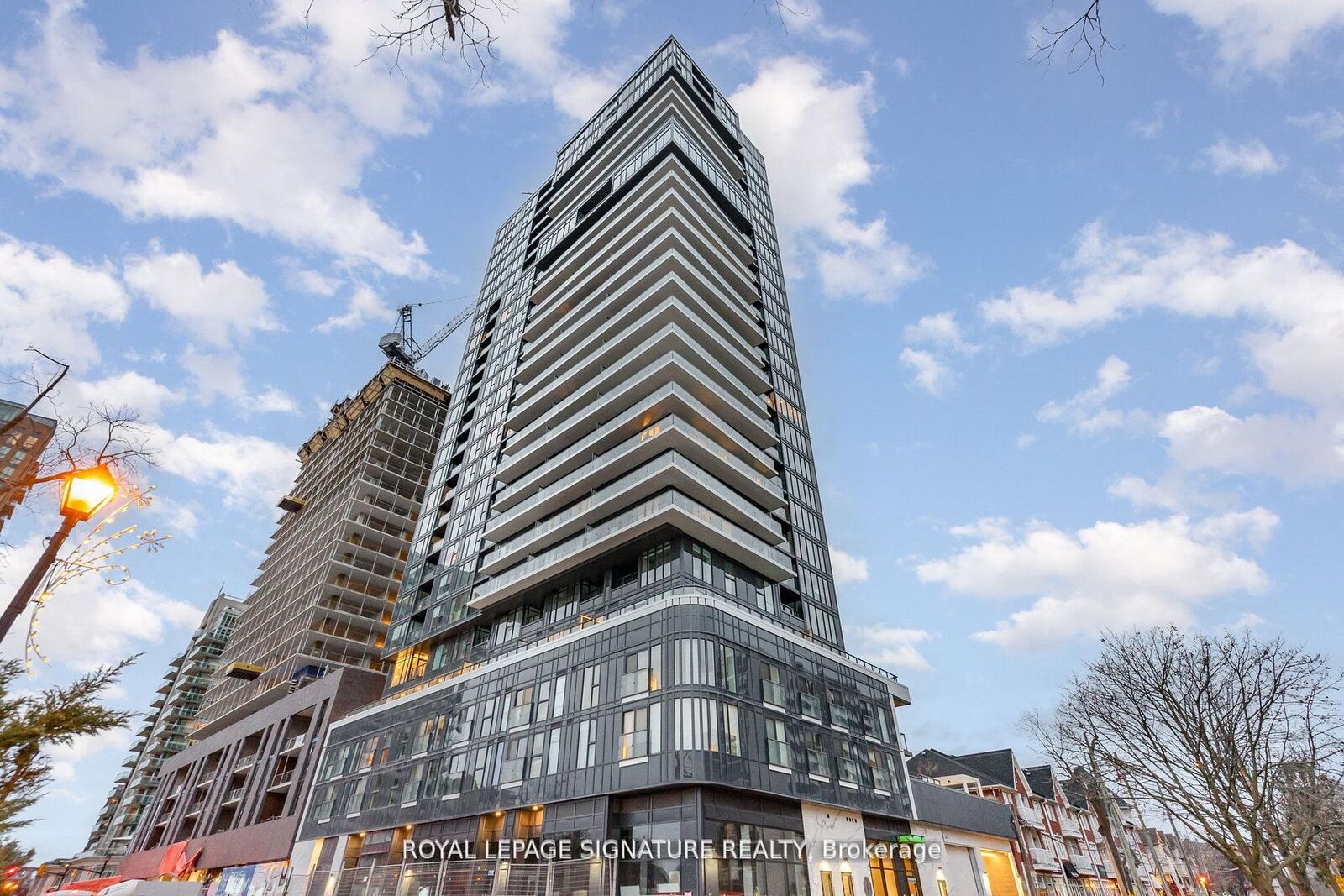 Property Photo: 370 Martha Street 304 ON L7R 0G9