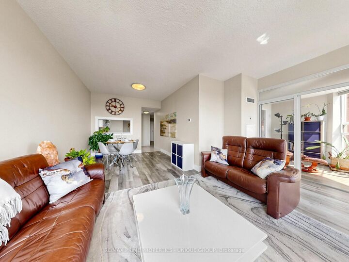 Property Photo: 2460 Eglinton Avenue E Ph12 ON M1K 5J7
