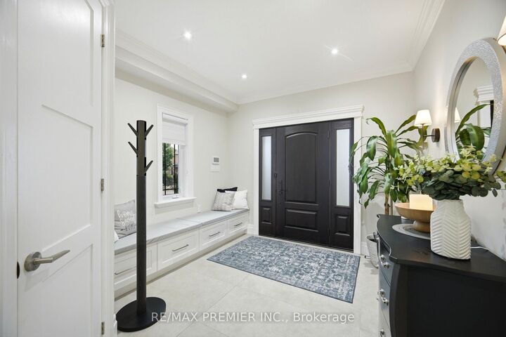 Property Photo: 25 Andrew Hill Drive ON L4H 0H3