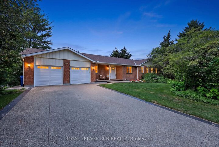 12 Peter Street — photo 1
