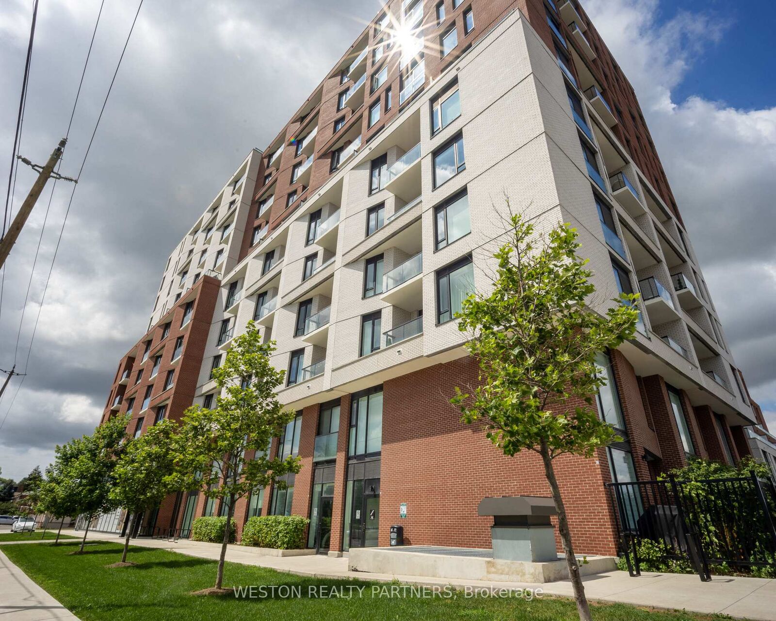 Property Photo: 3100 Keele Street 605 ON M3M 2H4