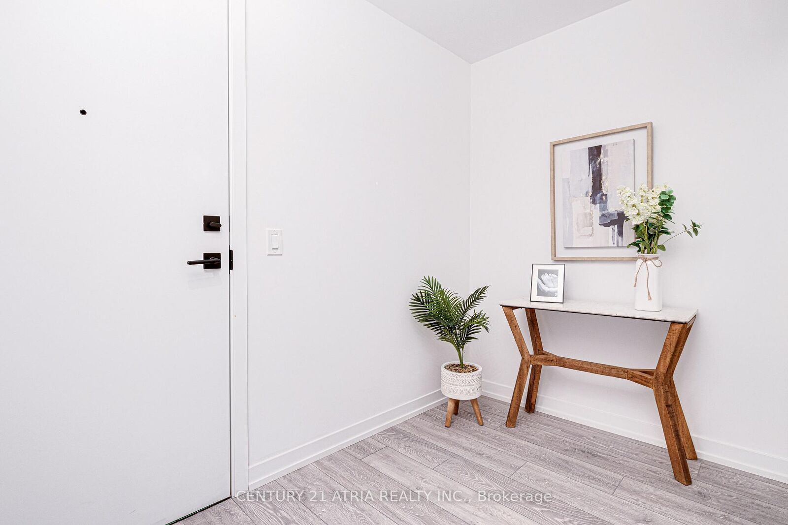 Property Photo: 55 Mercer Street 308 ON M5V 0W4