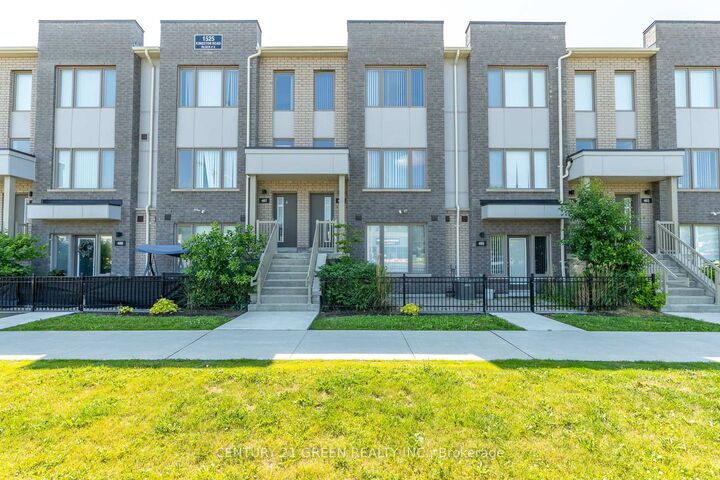 1525 Kingston Road 406 — photo 1