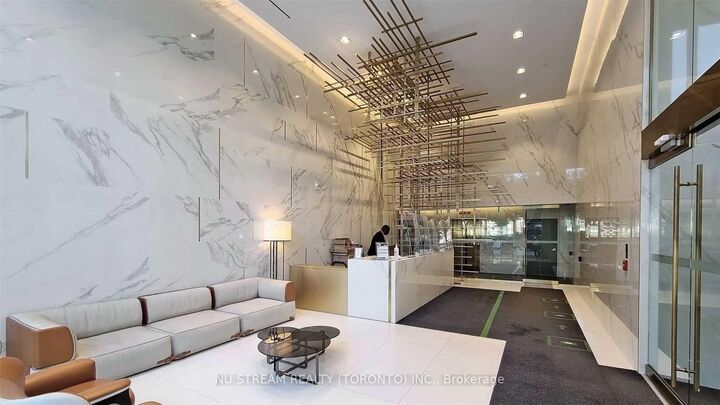 Property Photo: 85 Wood Street 703 ON M4Y 0E8