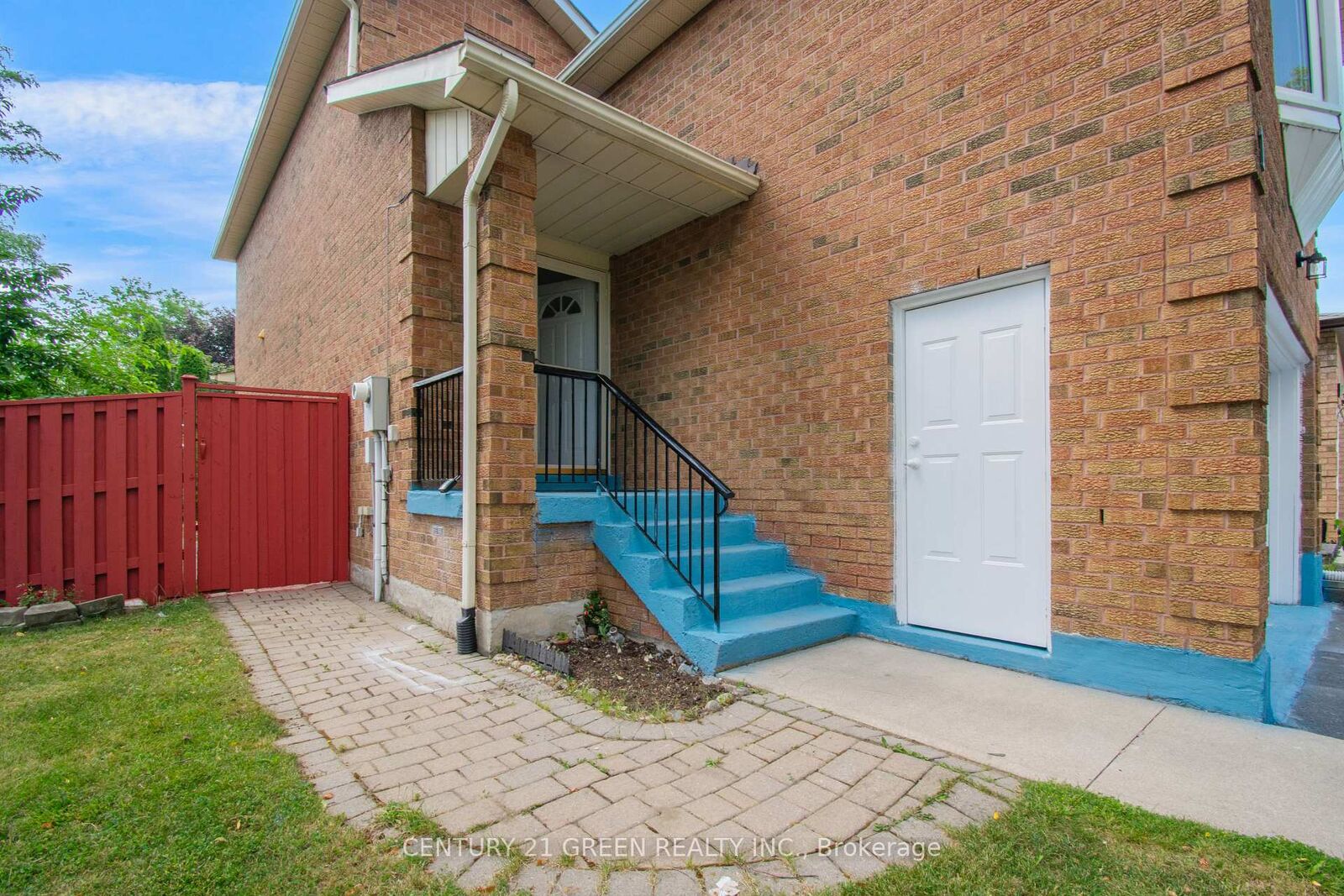 Property Photo: 1 Candy Crescent ON L6X 3T8