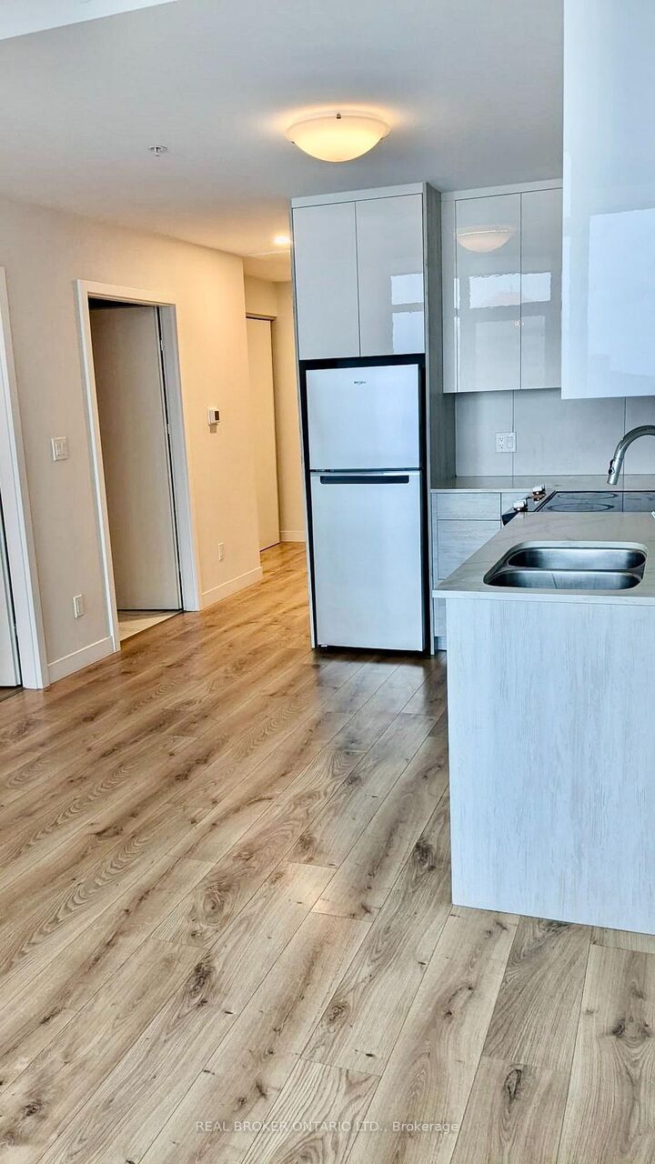 Property Photo: 60 Frederick Street 3 ON N2H 0C7