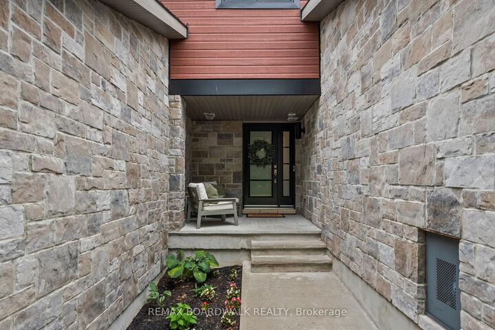 Property Photo: 1152 Docteur Corbeil Boulevard ON K4K 0G9