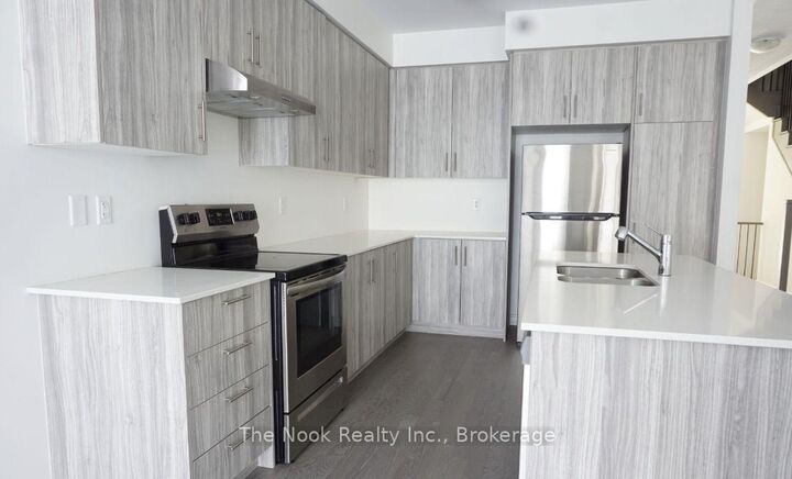 Property Photo:  26 Louise Crescent  ON L1P 0J9 