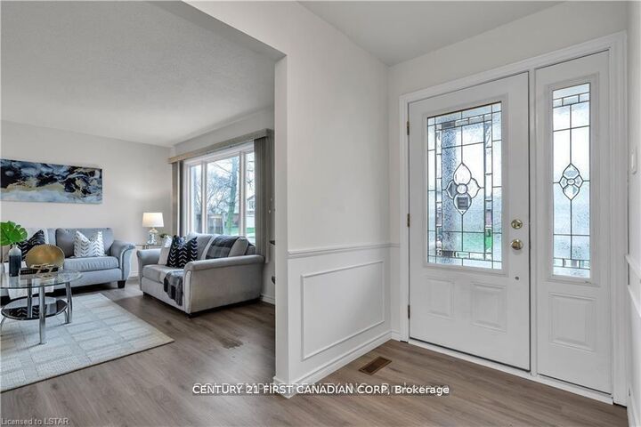 Property Photo: 53 Archer Crescent ON N6E 2A4