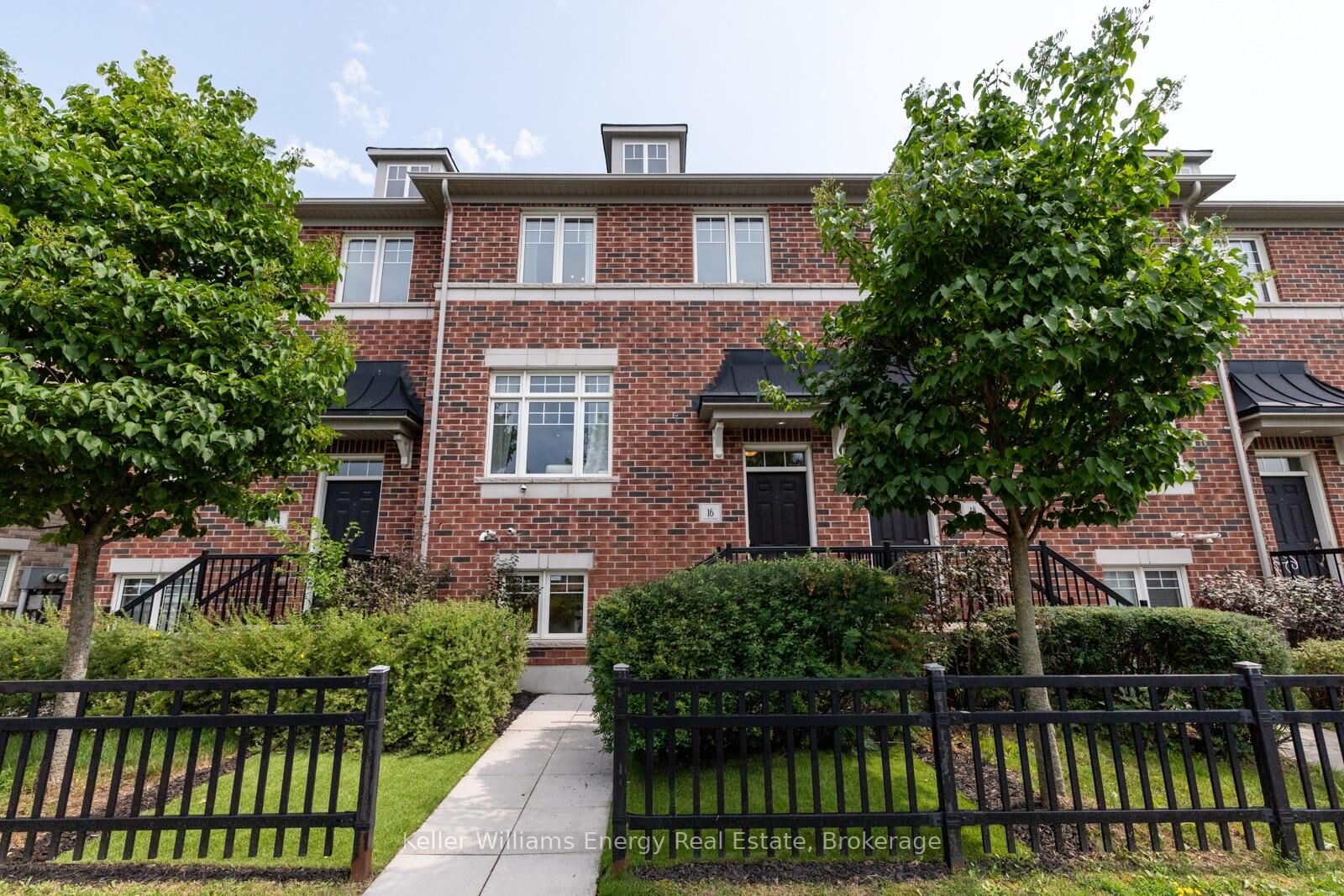 Property Photo:  16 Streathern Way  ON L1C 0S4 