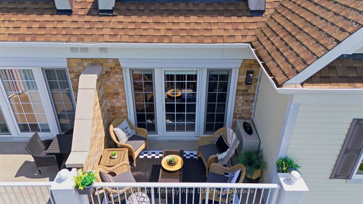 Property Photo: 395 Lakebreeze Drive 308 ON L1B 0A5
