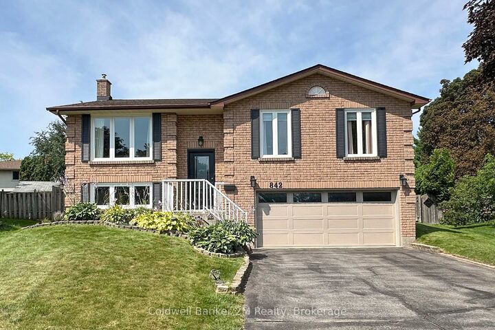 842 Saint Anne Court — photo 1