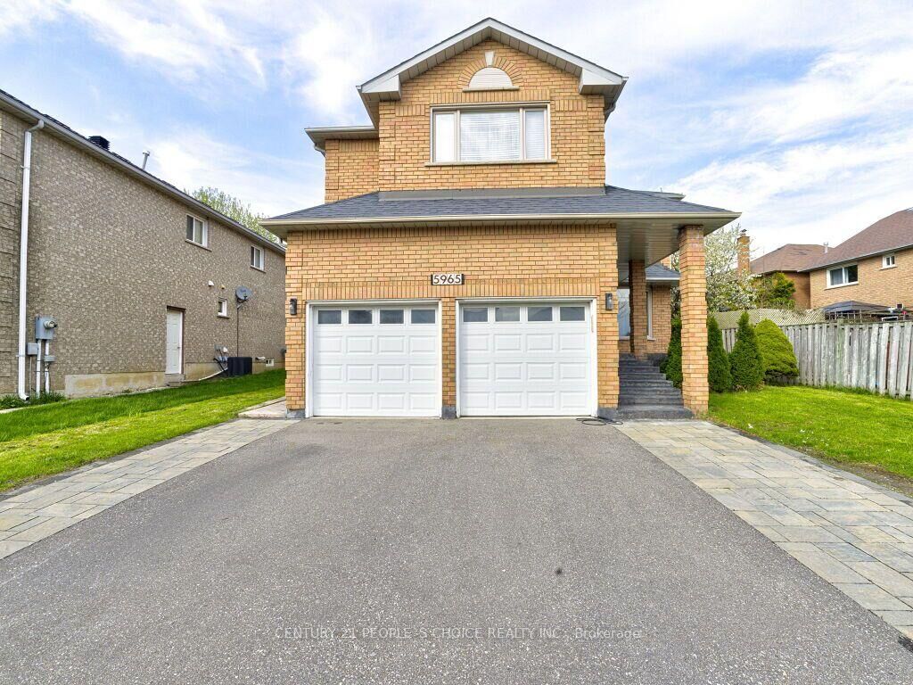 Property Photo: 5965 River Grove Avenue Bsmt ON L5M 4Z8