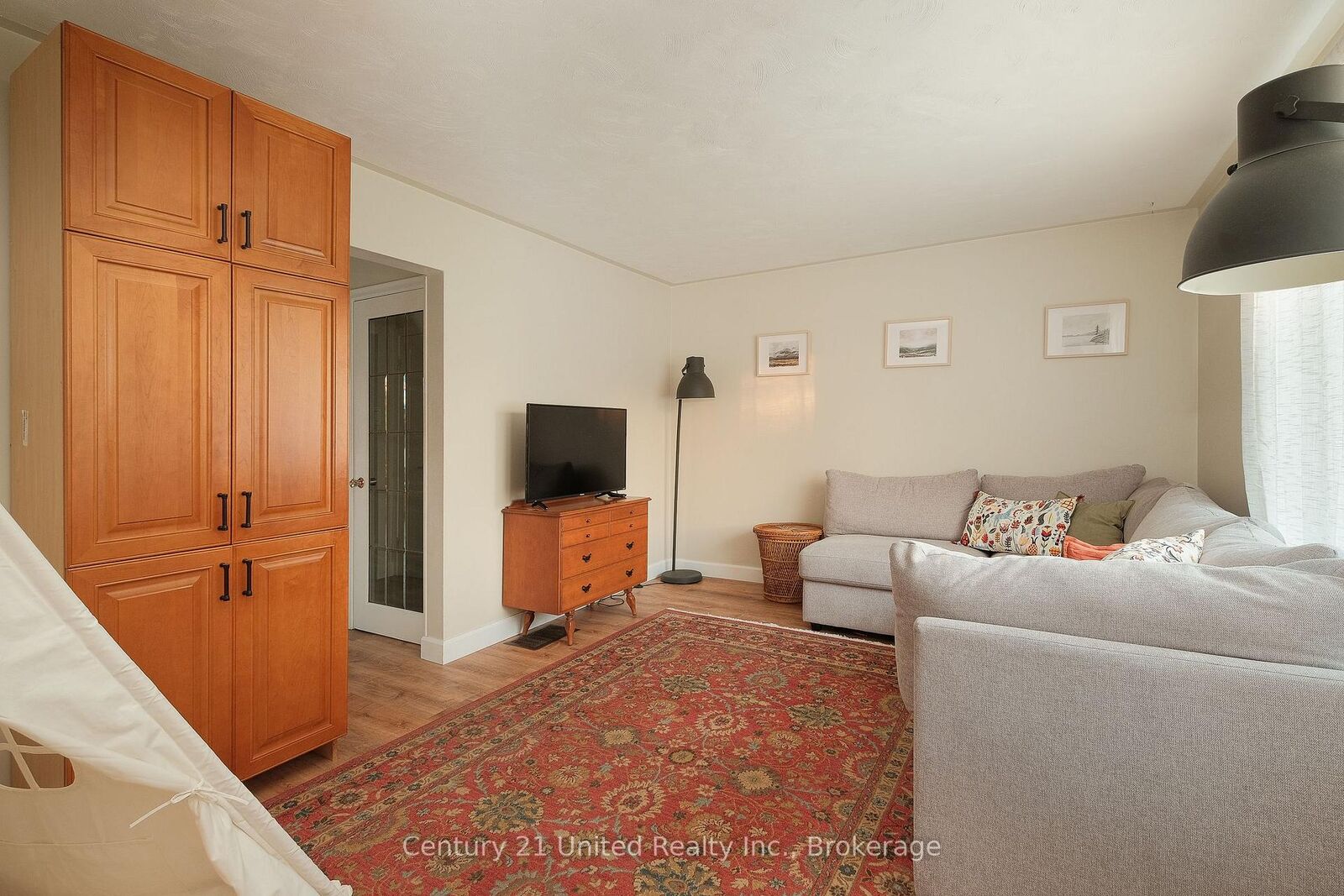 Property Photo:  922 Webber Avenue  ON K9J 5Y1 