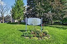 Property Photo:  820 Laurier Boulevard N 201  ON K6V 2P7 