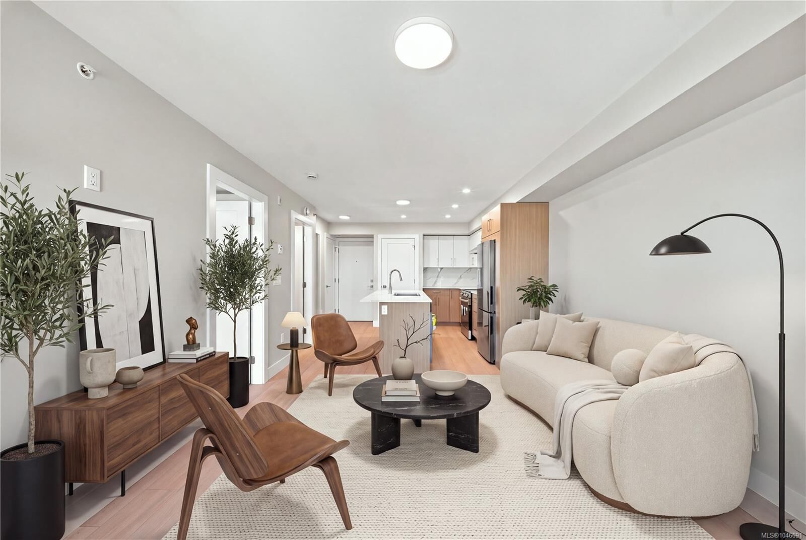 Property Photo:  171 Jensen Ave W #301  BC V9P 1K3 