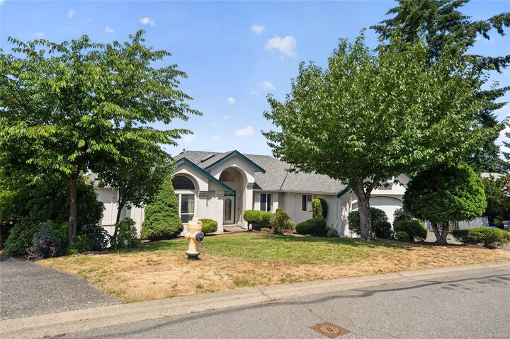 6093 Chippewa Rd — photo 1