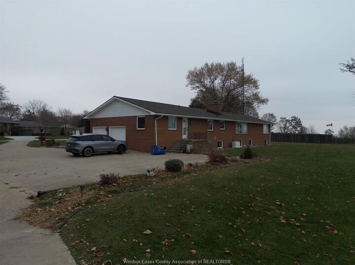Property Photo: 1239 Oxford &Amp Lot 13 Oxford Avenue ON N9Y 2S8