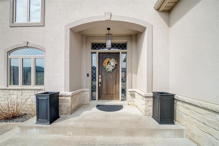 Property Photo: 1096 Charlotte Crescent ON N8L 0X8
