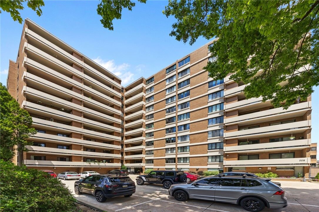 Property Photo:  220 N Dithridge 1102  PA 15213 