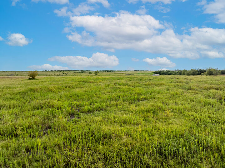 Property Photo:  5275 County Road 424 Road  TX 76574 