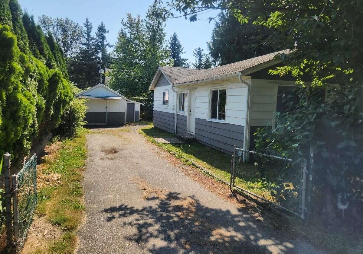 Property Photo: 10330 Cooper Road BC V0M 1G0