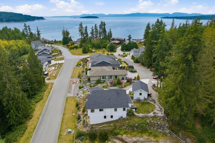 Property Photo: 9336 Jorgensen Place BC V7Z 1B4
