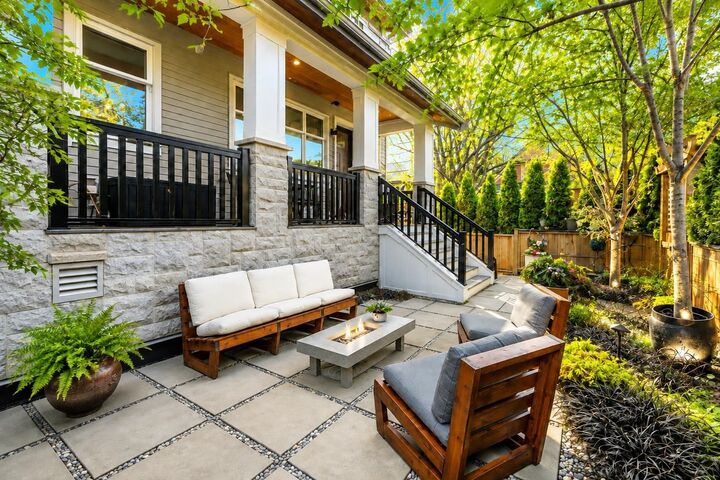 1506 E 11th Avenue — photo 1