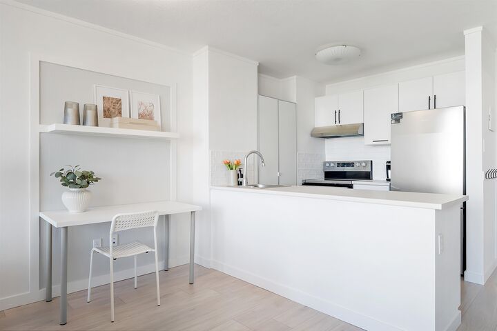 Property Photo: 1330 Burrard Street 611 BC V6Z 2B8